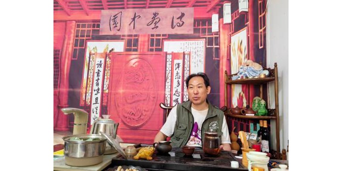 但愿人間多雅韻 不辭艱巨奏心弦——詩(shī)書融媒體人笑琰、李月夫婦印象