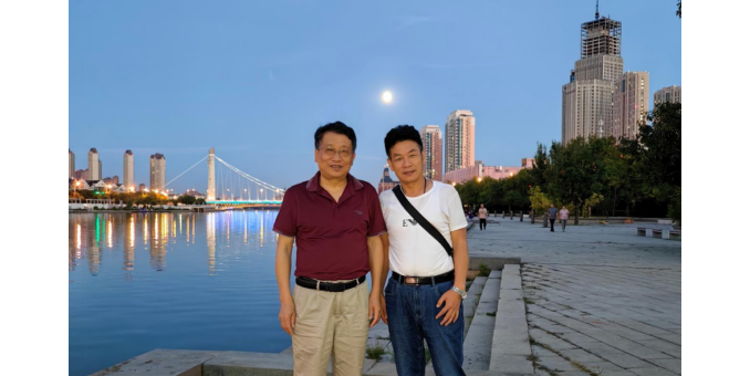 開啟館藏花甲子  彰宣你我應(yīng)追星