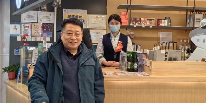 疫后團(tuán)圓終遂愿  歡聲笑語(yǔ)溢家鄉(xiāng)