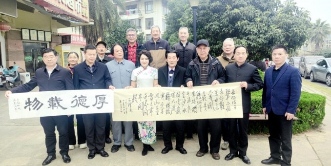 紅色文化與醬酒文化融合高峰論壇在武漢舉辦?