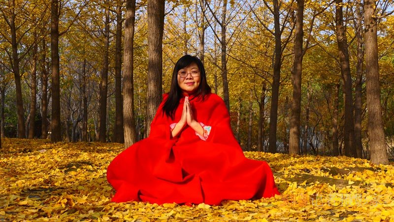 笑琰書李月寫春的詩(shī)詞 